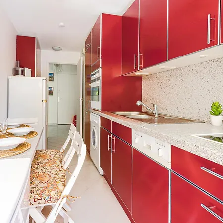 L'antonia By Interhome רוקברון-קאפ-מרט